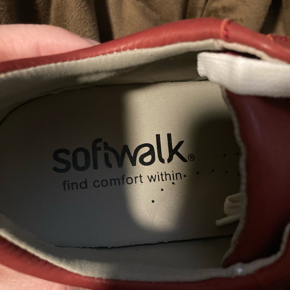 SoftWalk brand, new with box, red sneakers, leather upper, comfortable, size 5 - Picture 3 of 7